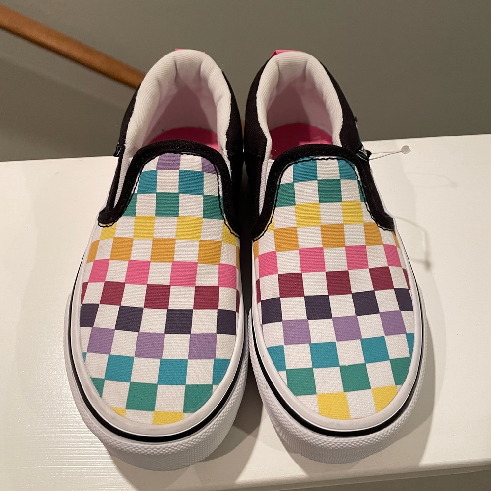 New VANS, kids size 11, rainbow checker, no tags
